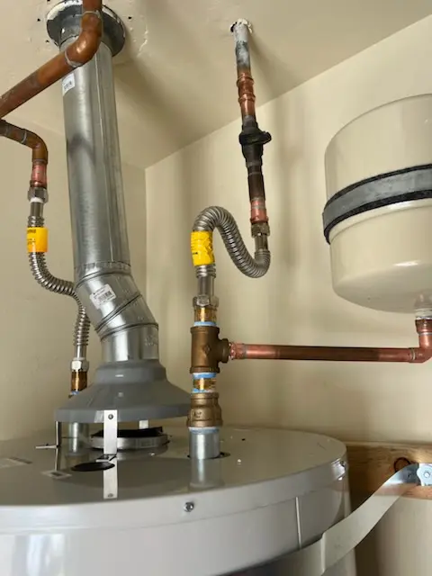 Water heater installation and plumbing repair in Valleywood